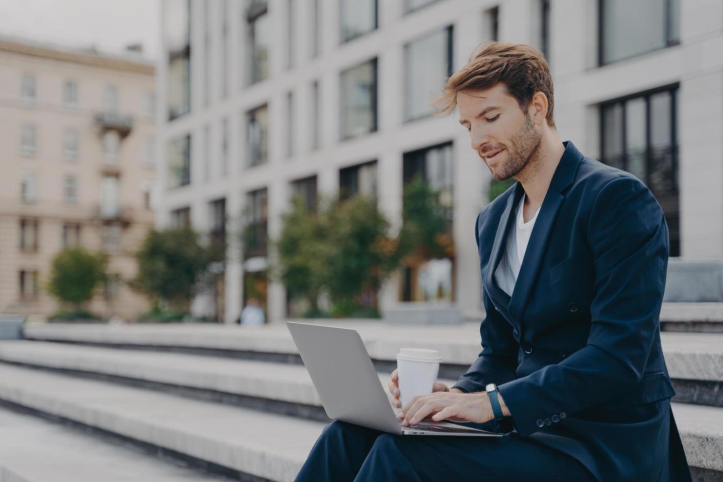 Sessão de planeamento financeiro com mentor especializado